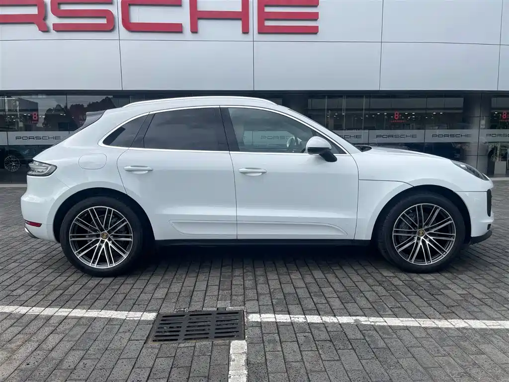 Porsche Macan 2020 — фото 4