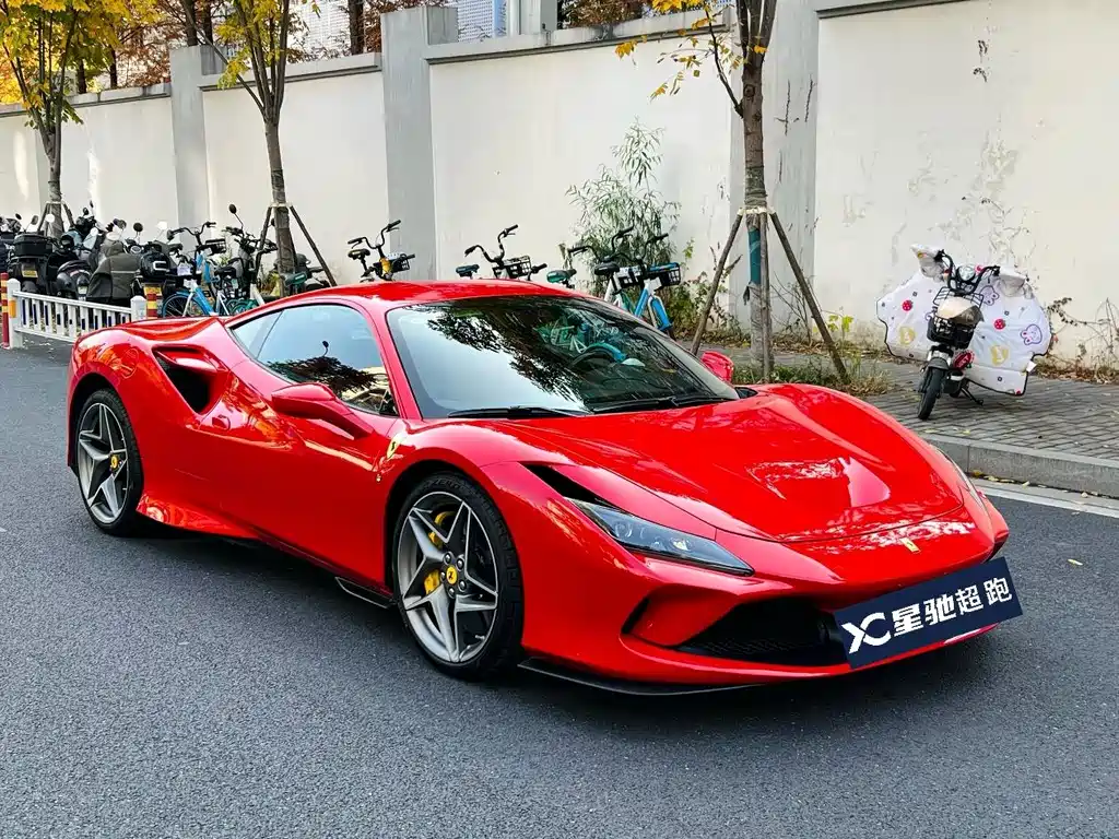 Ferrari F8 2022 — фото 1
