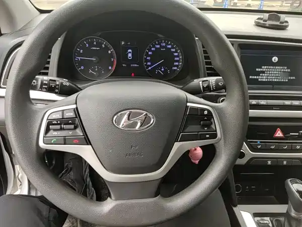 Hyundai Celesta 2016