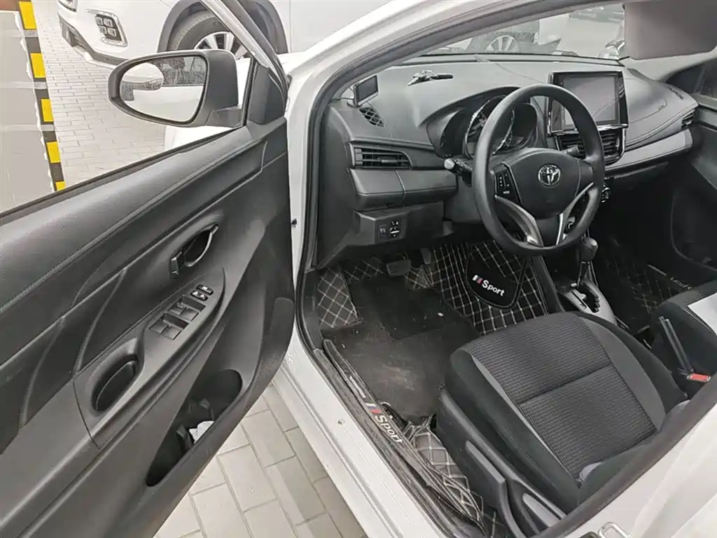 Toyota Vios 2023 — фото 23