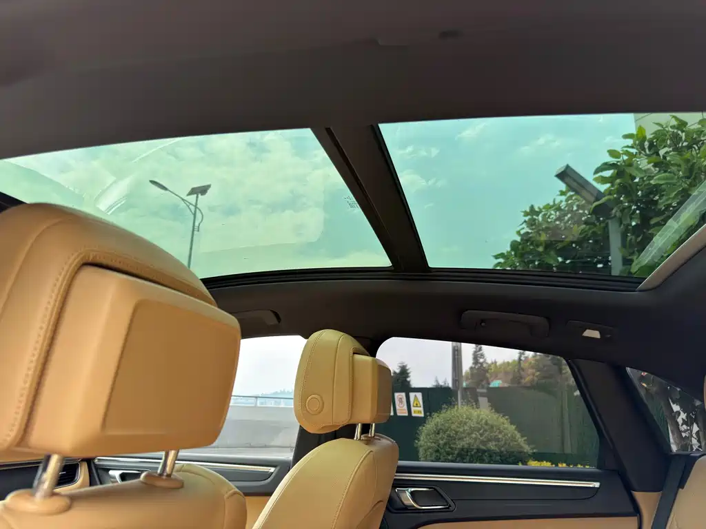 Porsche Macan 2018 — фото 27
