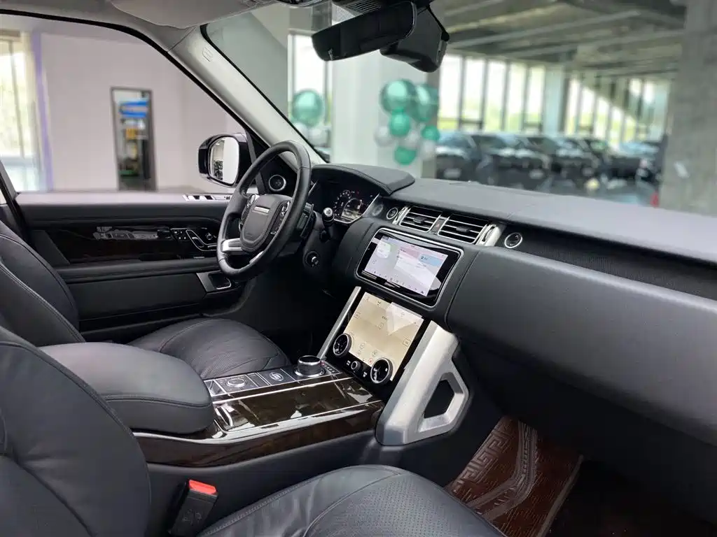 Land Rover Range Rover 2020 — фото 9