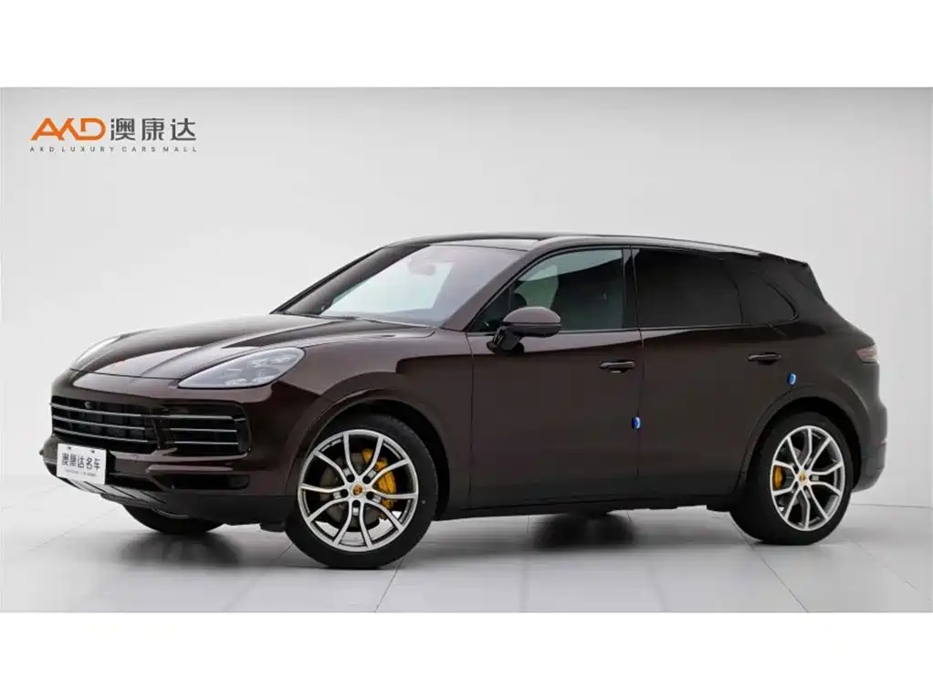 Porsche Cayenne 2021 — фото 1