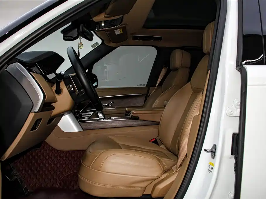 Land Rover Range Rover 2023 — фото 14