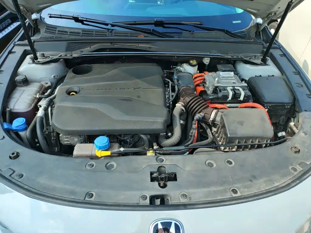 Changan UNI-V Smart Electric Idd 2023 — фото 20