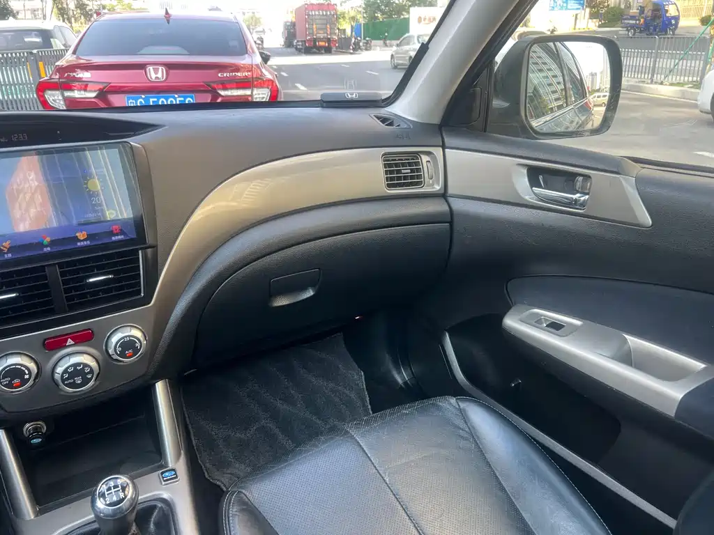 Subaru Forester 2010 — фото 21