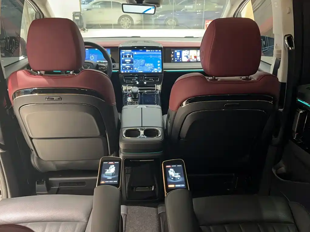 GAC Motor Trumpchi E9 2025 — фото 20