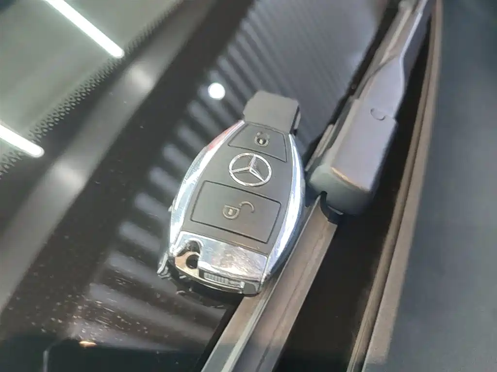 Mercedes-Benz GLC 2018 — фото 9