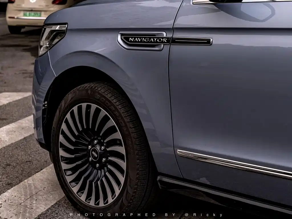 Lincoln Navigator 2020 — фото 4