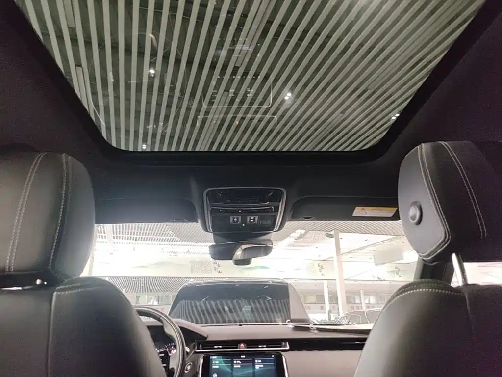 Land Rover Range Rover Velar 2020 — фото 14