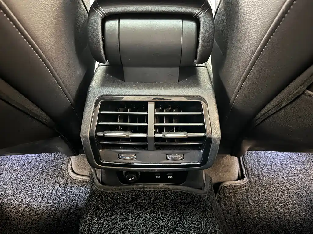 Audi Q3 Sportback 2022 — фото 10