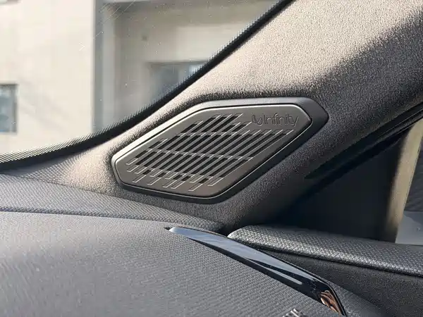 Lynk & Co 03 2023