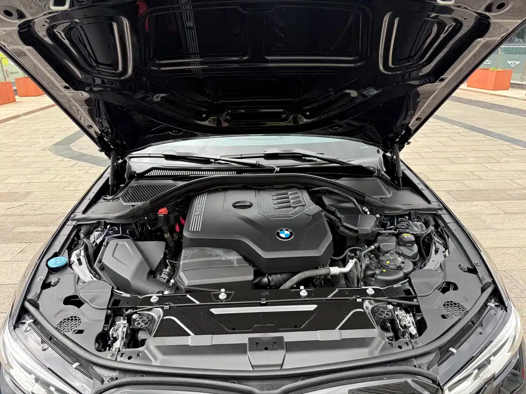 BMW 3 Series 2020 — фото 11