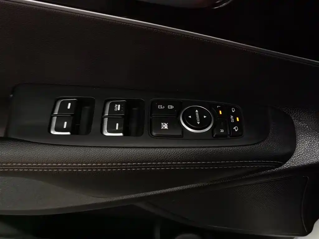 Kia Sorento 2016 — фото 9