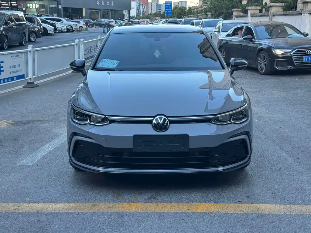 Volkswagen Golf 2022