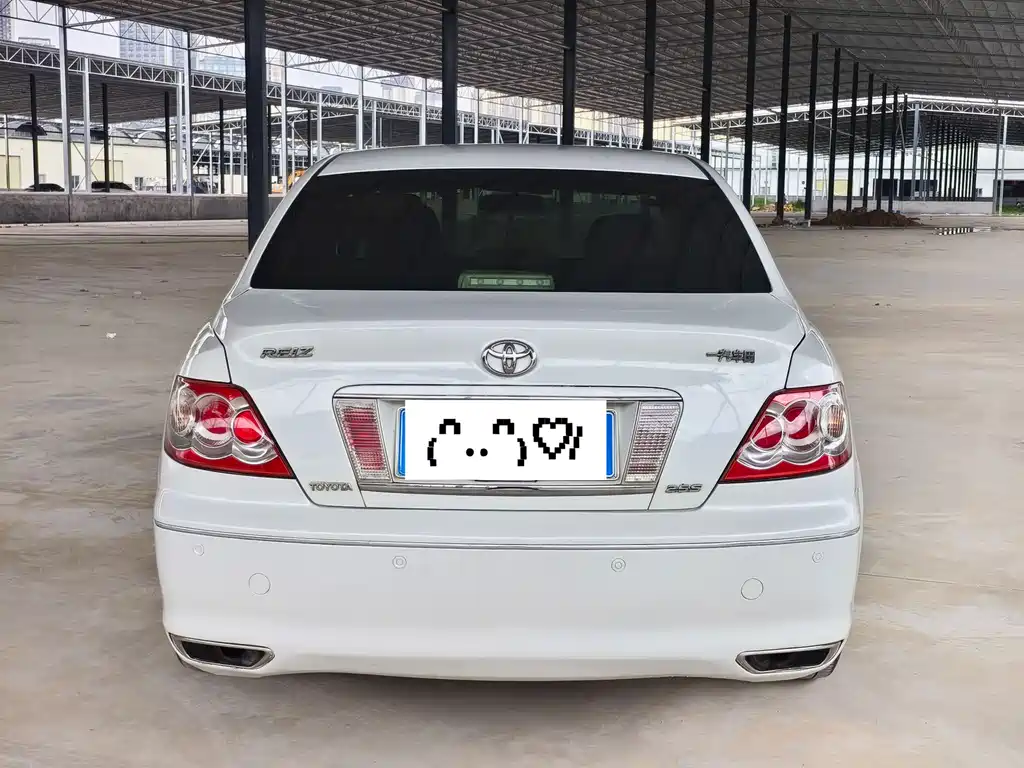 Toyota Reiz 2009