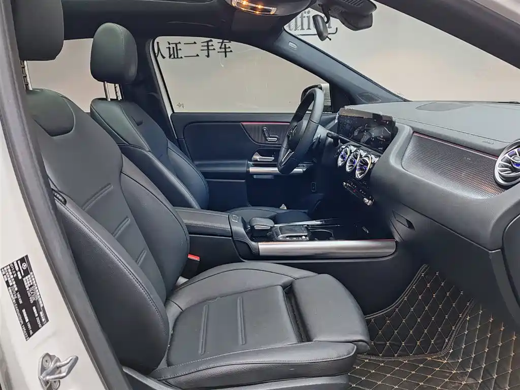 Mercedes-Benz GLA 2023 — фото 13