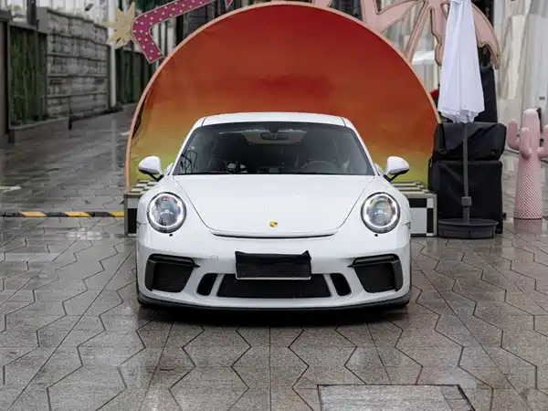 Porsche 911 2019