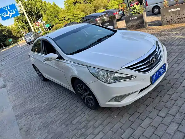 Hyundai Sonata 2013