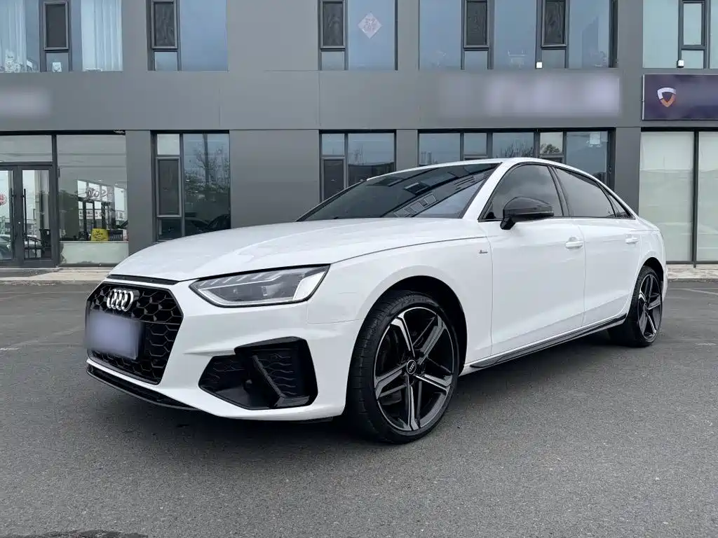 Audi A4L 2025