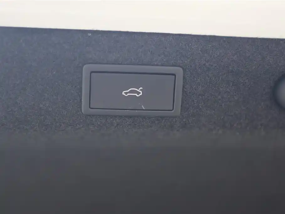 Skoda Octavia 2023 — фото 20