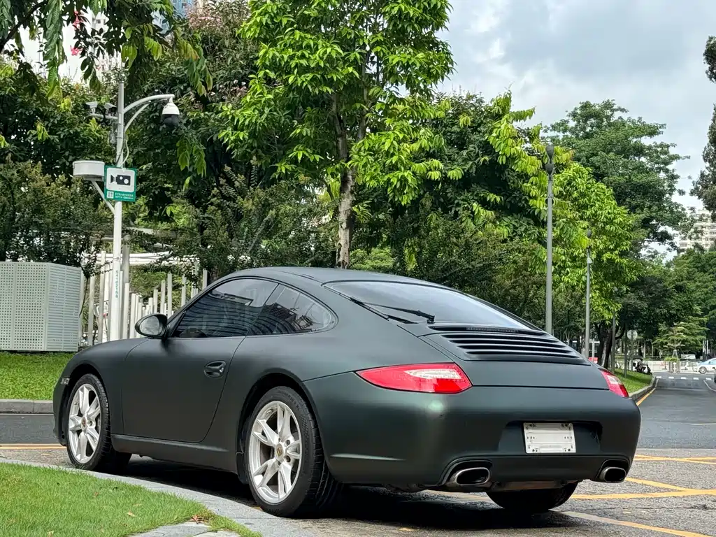 Porsche 911 2010 — фото 16