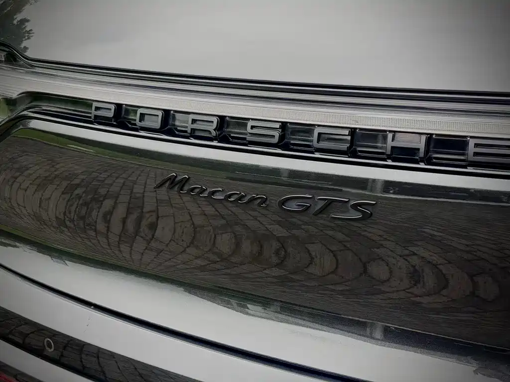 Porsche Macan 2022 — фото 10