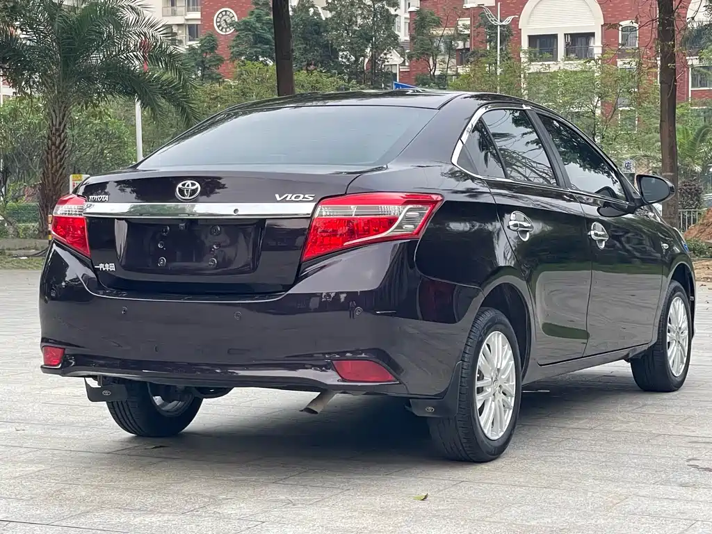 Toyota Vios 2014 — фото 12