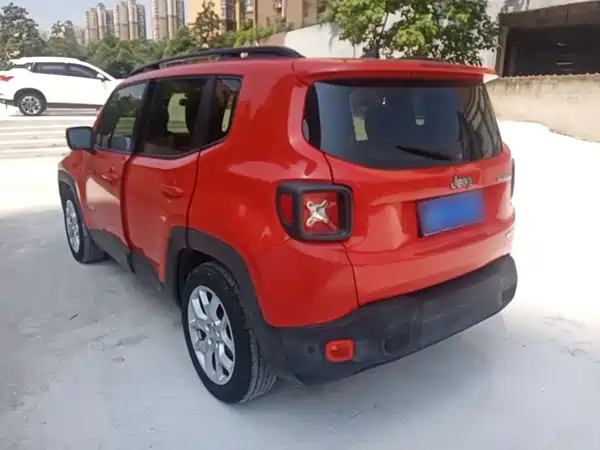 Jeep Freeman 2018