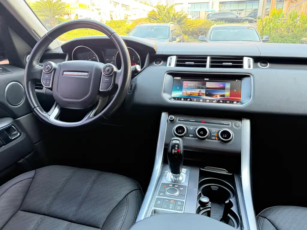 Land Rover Range Rover Sport 2017 — фото 8