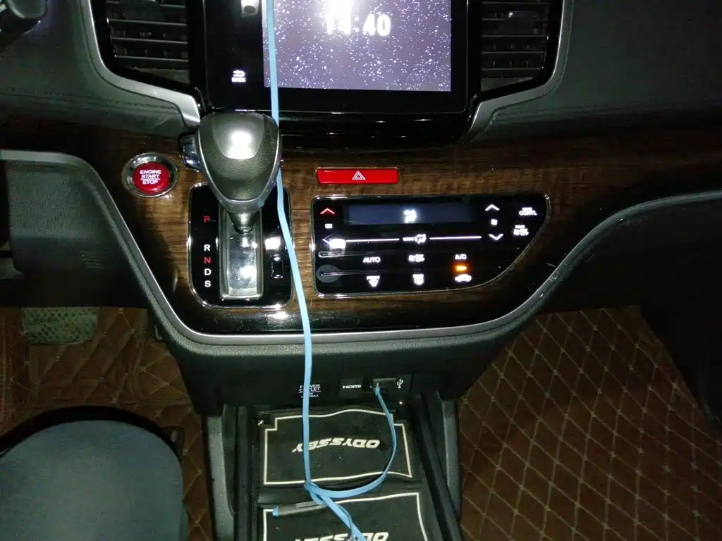 Honda Odyssey 2015 — фото 14