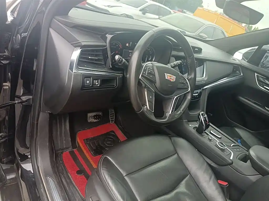 Cadillac XT5 2020 — фото 10
