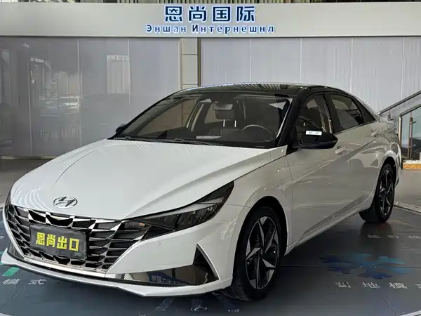 Hyundai Elantra 2022
