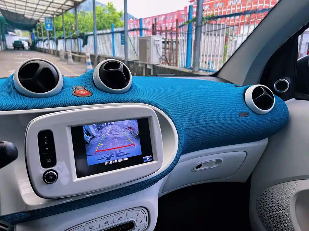 smart Fortwo 2017 — фото 5
