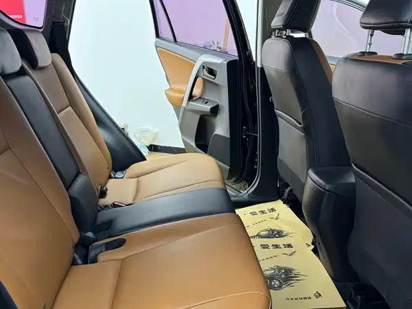 Toyota RAV4 2016