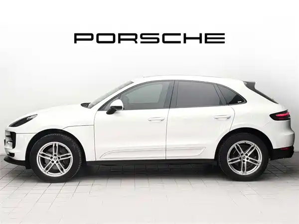 Porsche Macan 2021