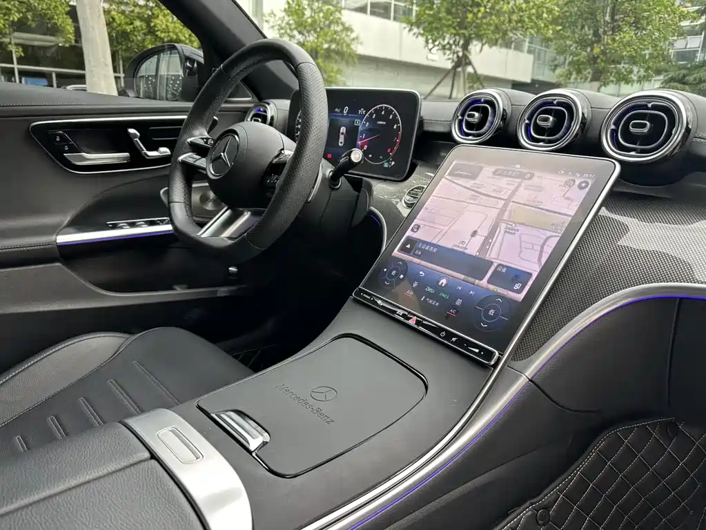 Mercedes-Benz C-Class 2023 — фото 9
