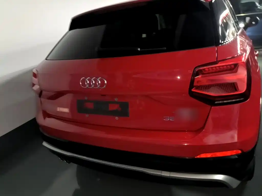 Audi Q2L 2020