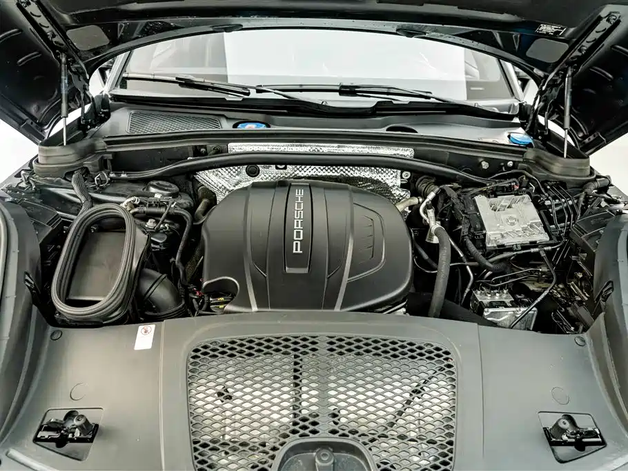 Porsche Macan 2019 — фото 24