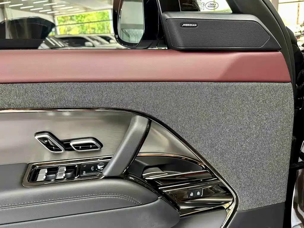 Land Rover Sport 2024 — фото 12
