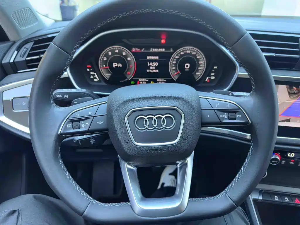 Audi Q3 2023 — фото 12