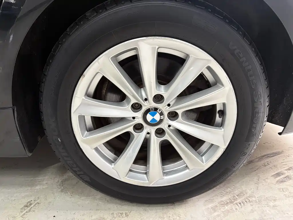 BMW 5 Series 2013 — фото 13