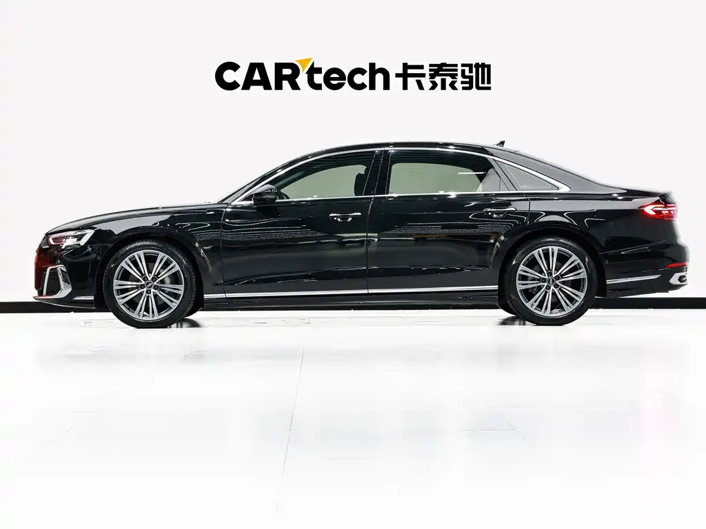 Audi A8 2022 — фото 7