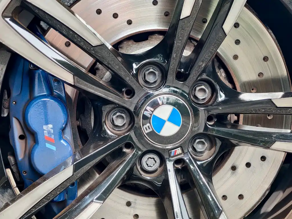 BMW M4 2017 — фото 7