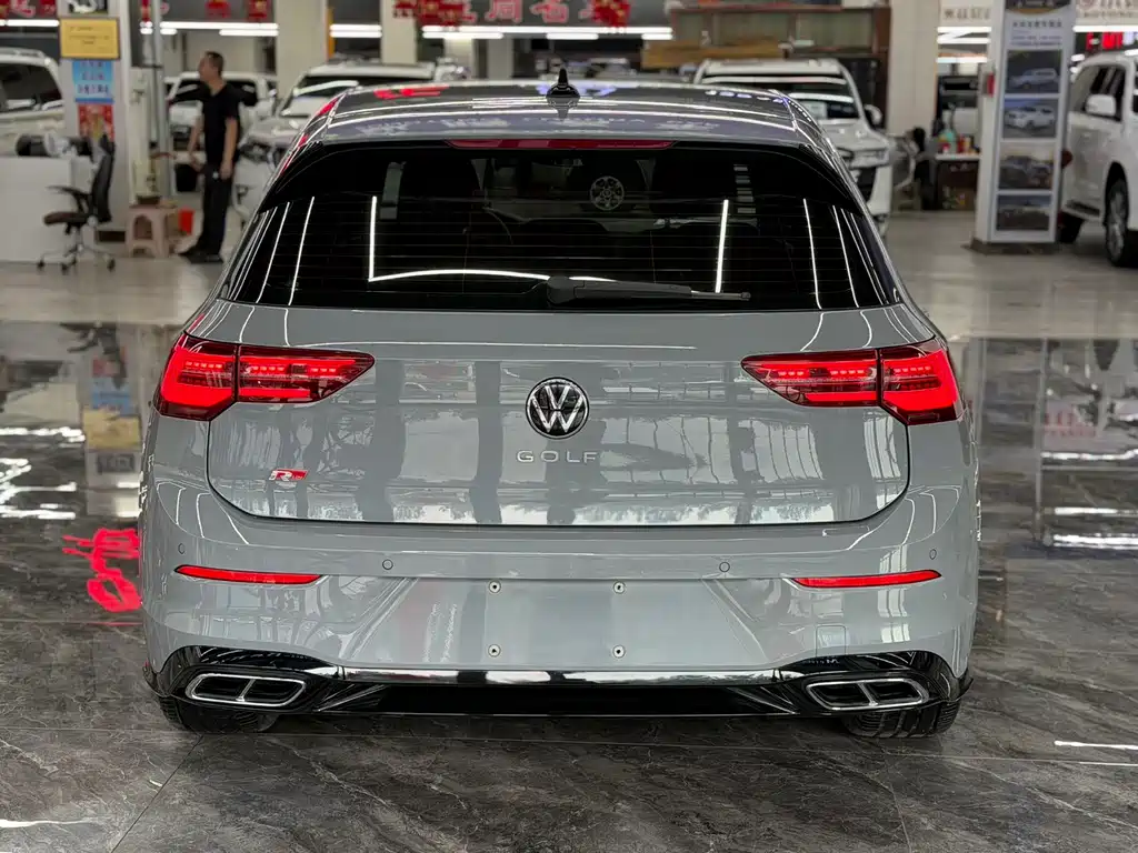 Volkswagen Golf 2022