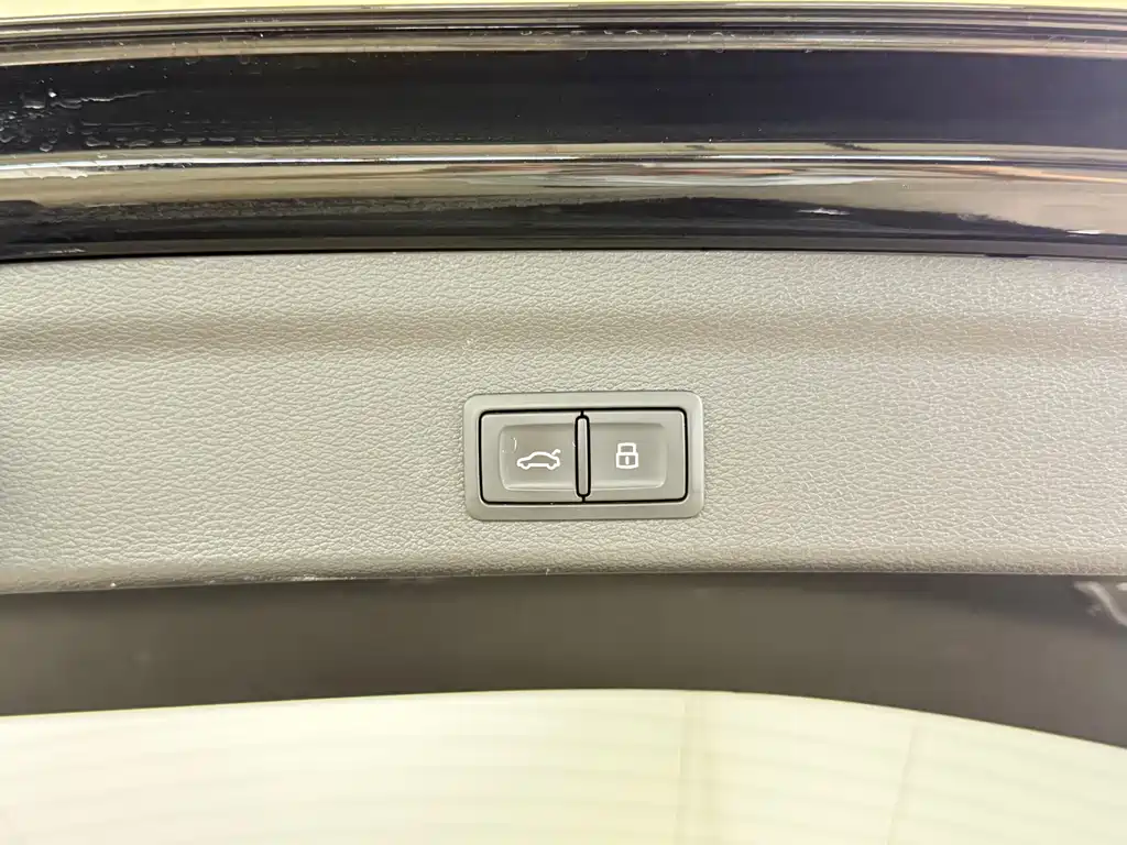 Audi Q3 2022 — фото 14