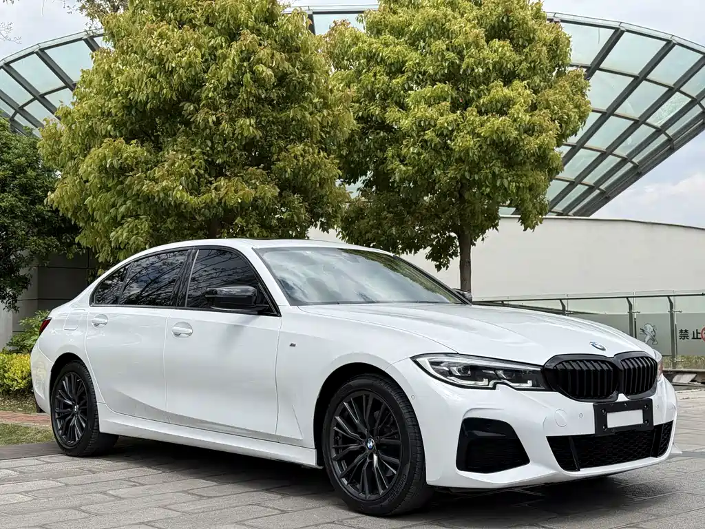 BMW 3 Series 2022