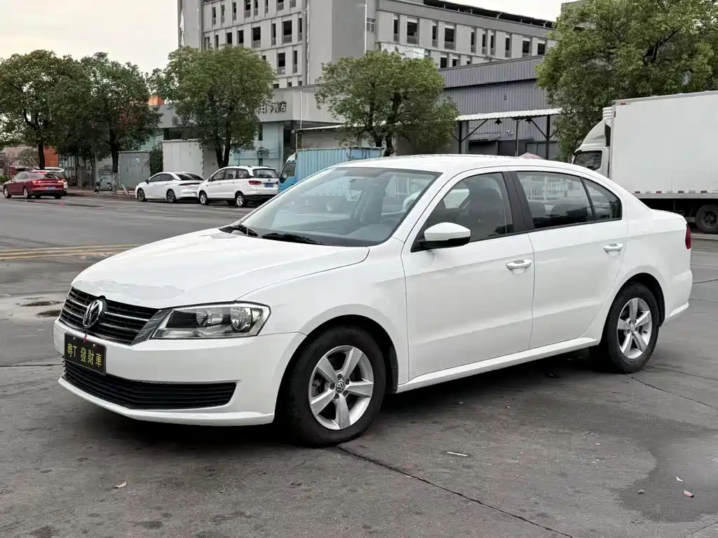 Volkswagen Lavida 2017 — фото 1