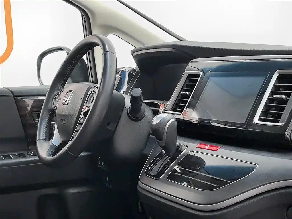 Honda Elysion 2018 — фото 22