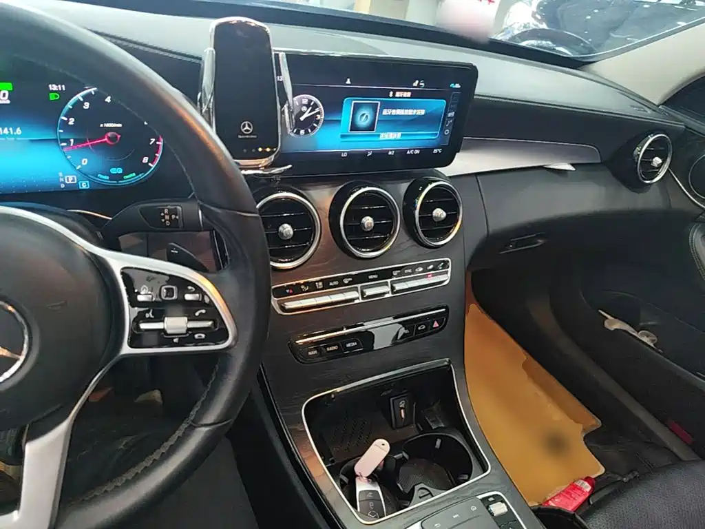 Mercedes-Benz C-Class 2019 — фото 10
